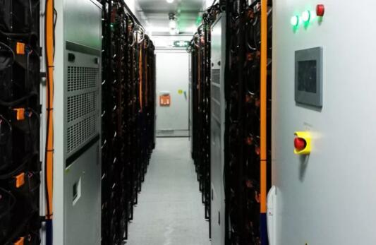 陽光電源儲能系統(tǒng)應用于國內(nèi)最大用戶側鋰電儲能.jpg