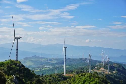 全國最大整縣高海拔風(fēng)電基地投產(chǎn)