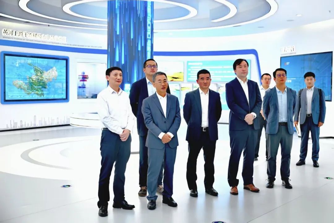 黃河公司黨委書記、董事長姚小彥會見華為董事、華為數(shù)字能源總裁侯金龍