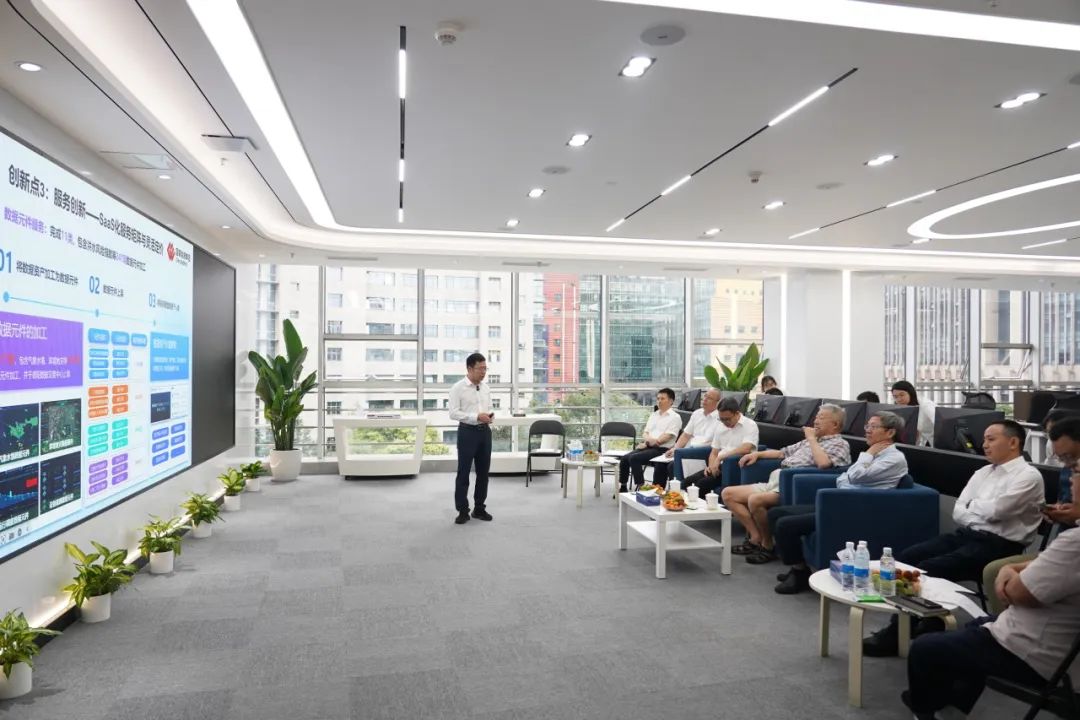 中國工程院王浩院士一行蒞臨國能大數(shù)據(jù)公司調(diào)研指導(dǎo)