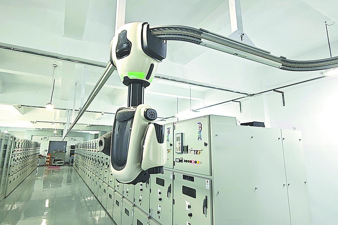 高橋石化在變電站首次投用智能巡檢機(jī)器人